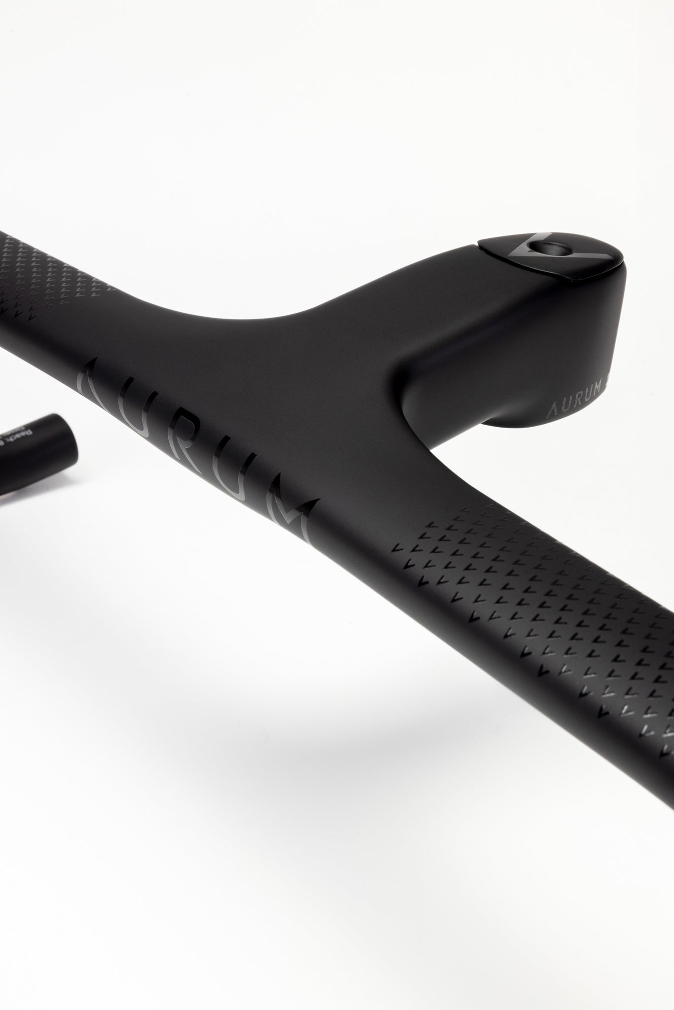 Aurum Intergrated Handlebar + Comp. Mount